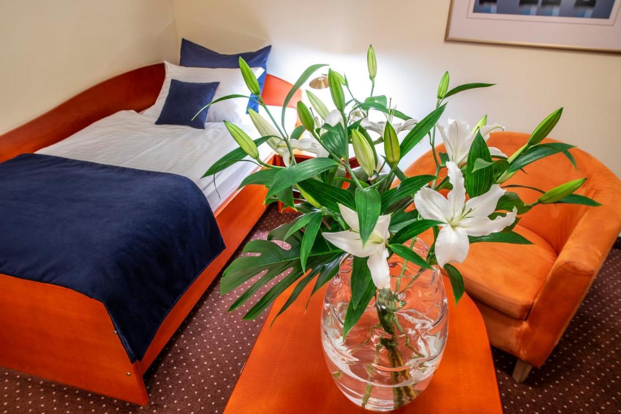 Hotel Royal Гливице Экстерьер фото