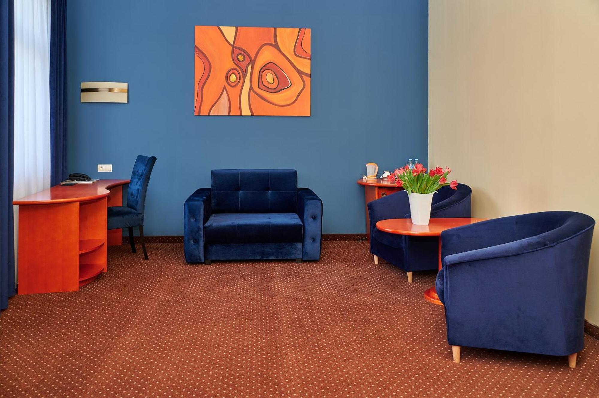 Hotel Royal Гливице Экстерьер фото