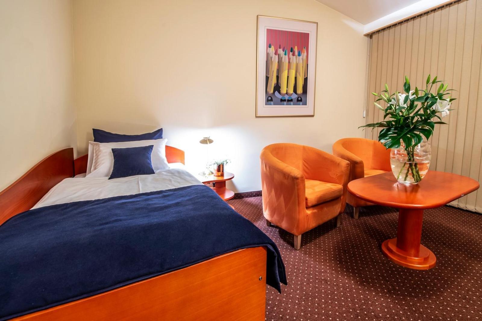 Hotel Royal Гливице Экстерьер фото